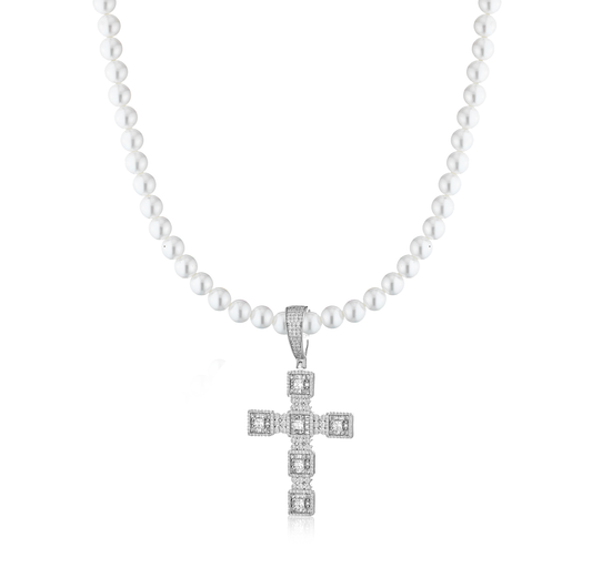 Collana di perle con croce