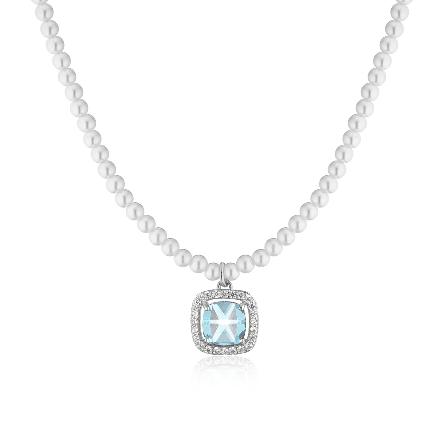 Collana di perle con ciondolo