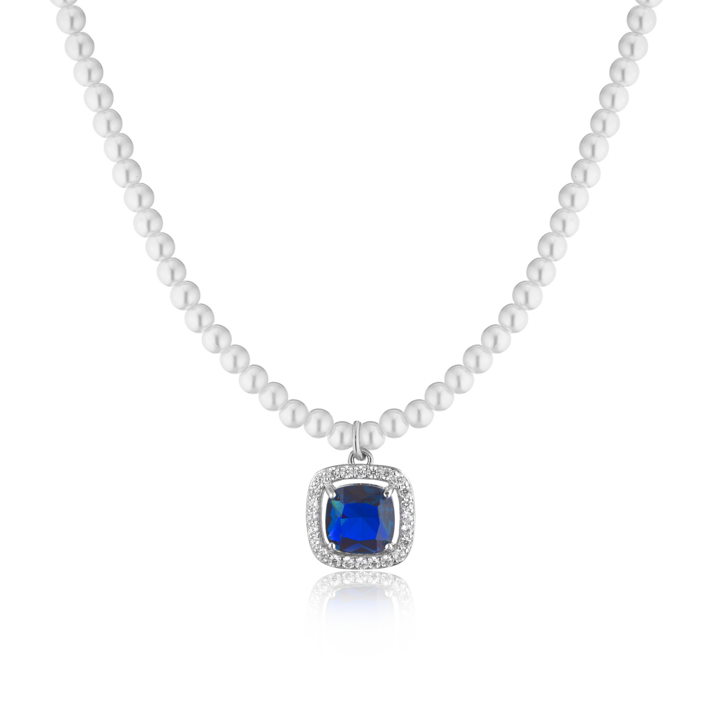 Collana di perle con ciondolo