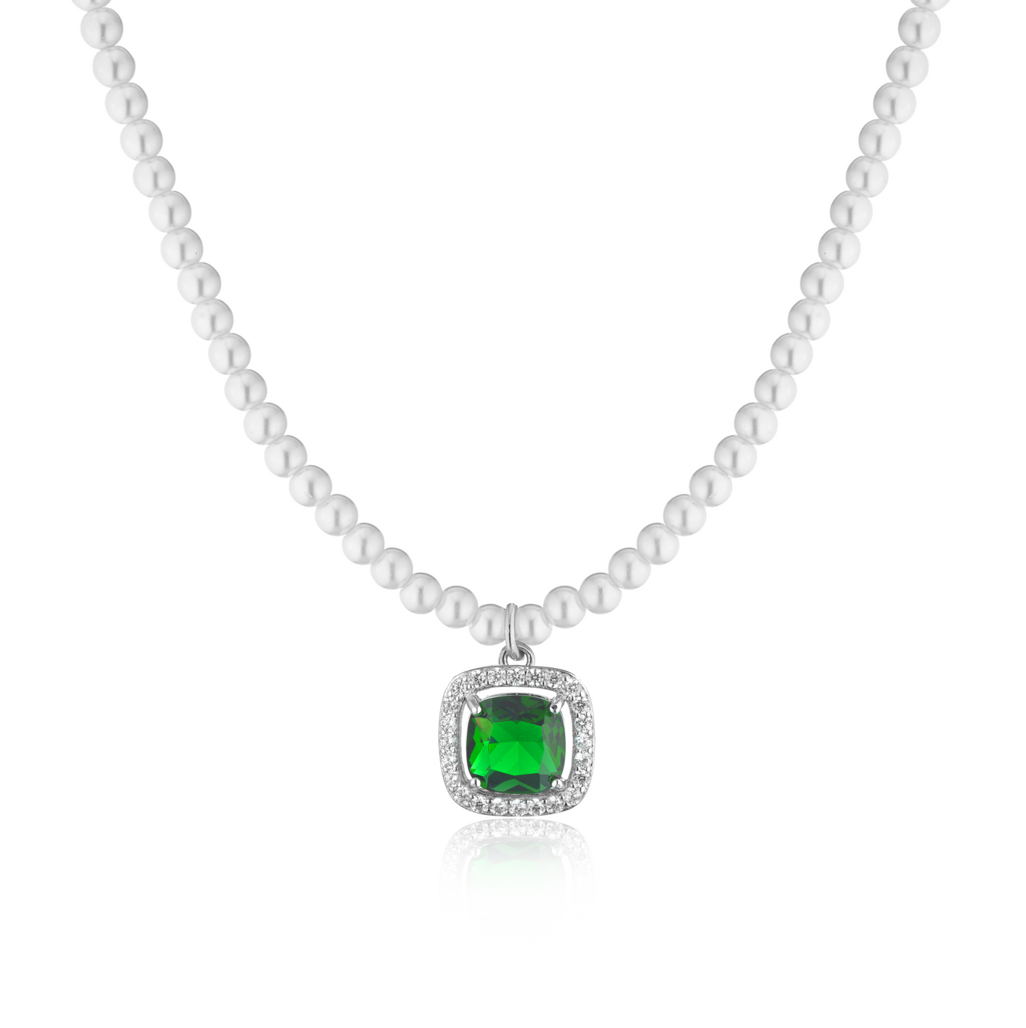 Collana di perle con ciondolo