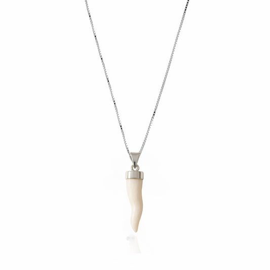 Collana portafortuna in corallo